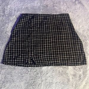 American Eagle Zip Up Gridded Skirt With Mini Slit, Size Medium!